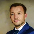 2750609-michal-czpak-prawnik-w-kancelarii.jpg