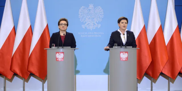 Zalewska o reformie edukacji: Pieniądze policzone, podstawy programowe gotowe