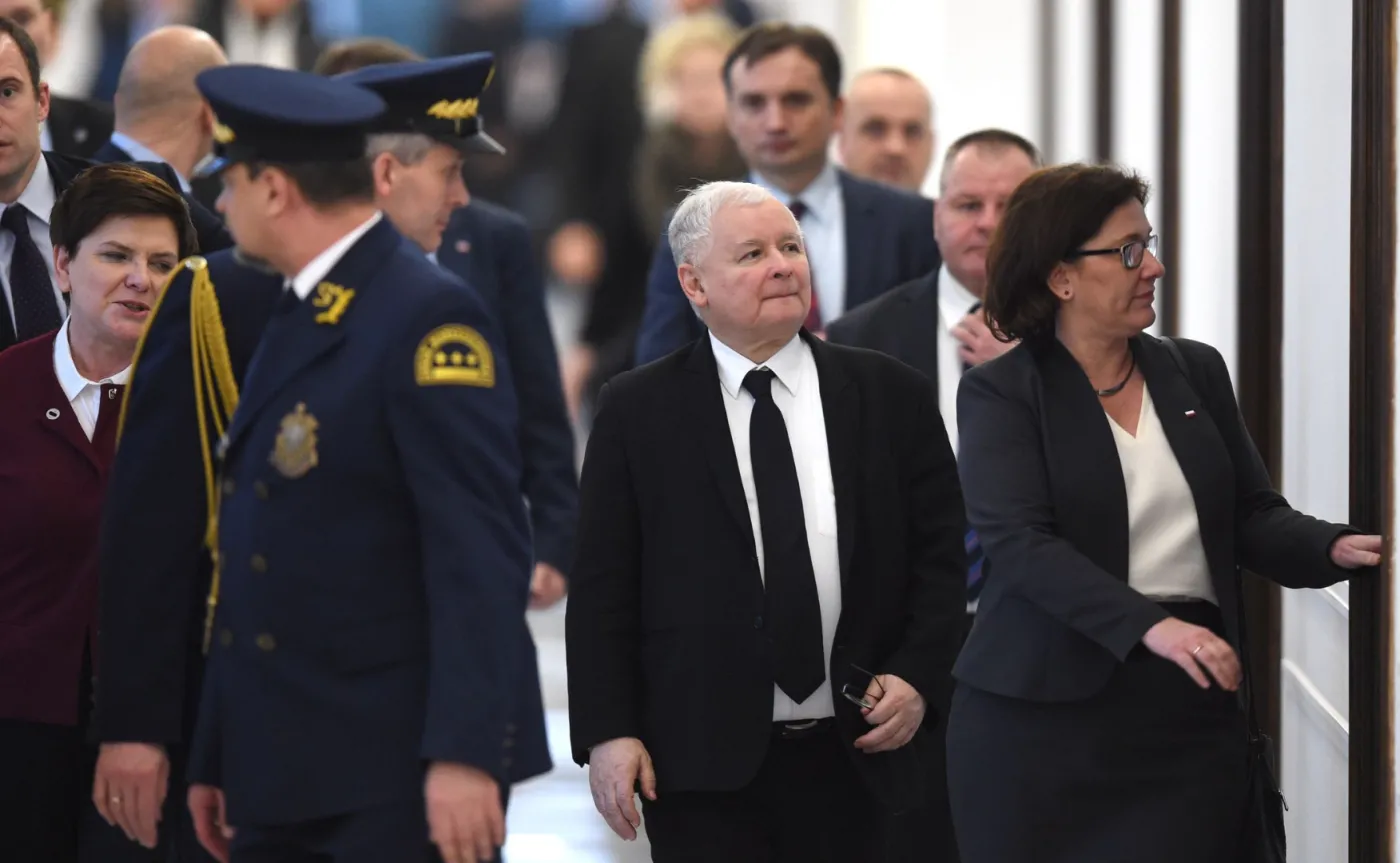 Mazurek: Chcemy zmienić regulamin Sejmu, tak by uniknąć paraliżu prac izby