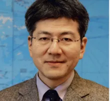 2832872-akio-takahara-japonski-politolog.jpg