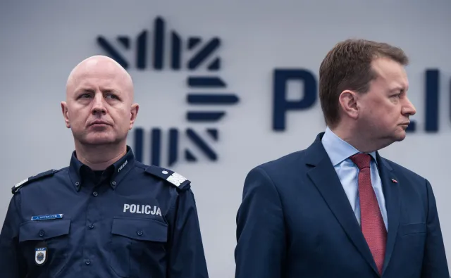 42 sprawiedliwych będzie uszami i oczami Błaszczaka