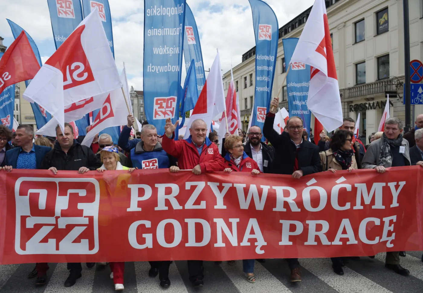 1 maja na ulicach: Tak OPZZ, ONR i Ikonowicz obchodzili Święto Pracy [GALERIA]