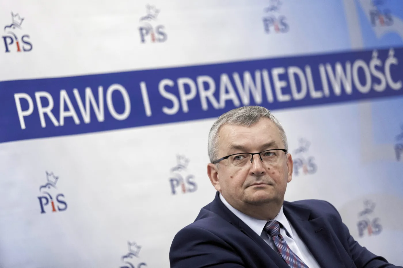 Adamczyk: Dofinansujemy samorządy w remontach dróg w zależności od ich dochodów