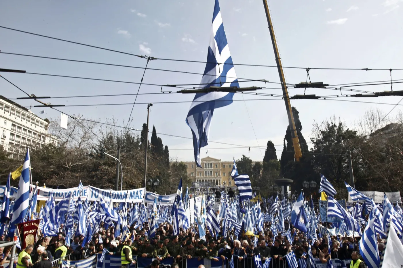 3242713-ateny-protest-macedonia-jest-w.jpg
