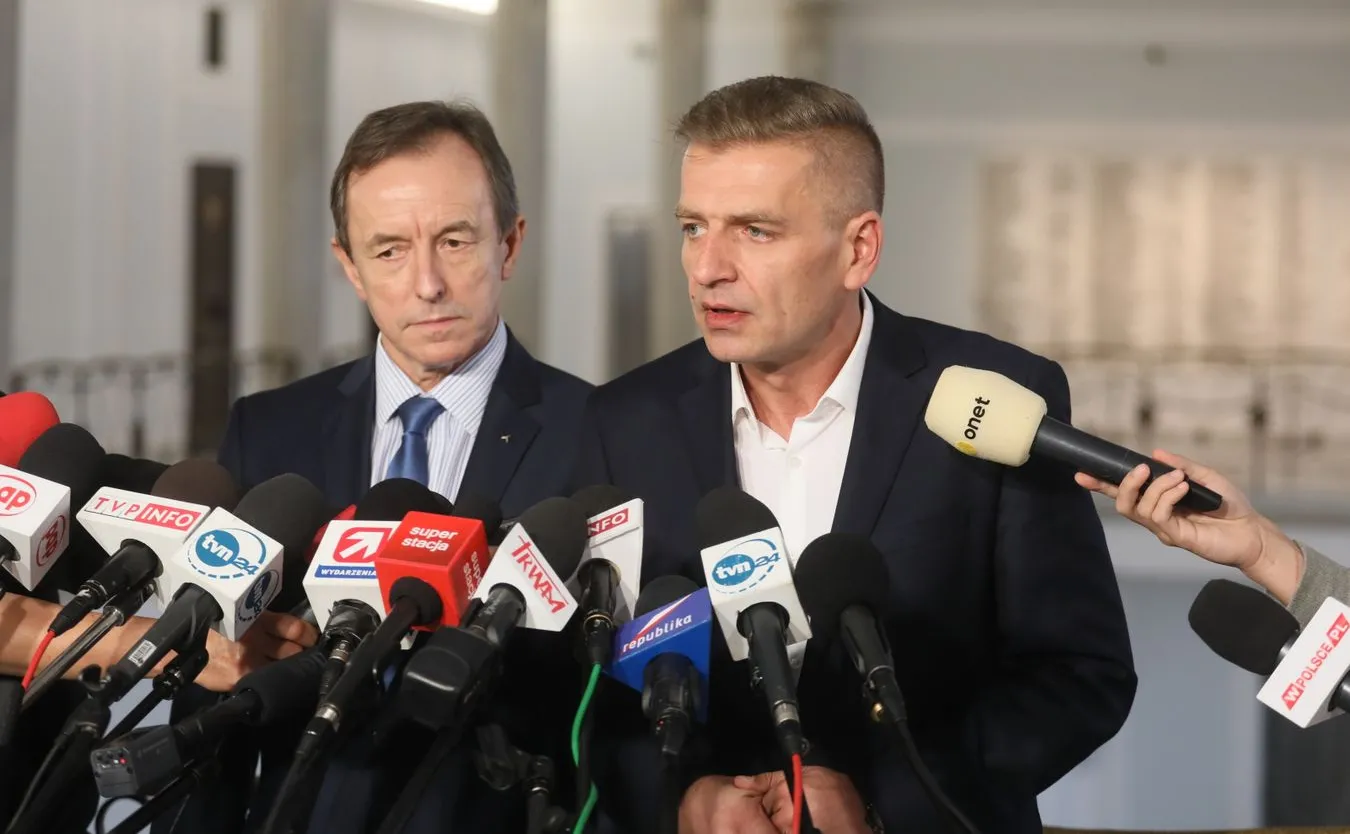 PiS i Kukiz'15 krytycznie o konwencji PO. Arłukowicz: Pokazujemy, jak uczyć się dyplomacji