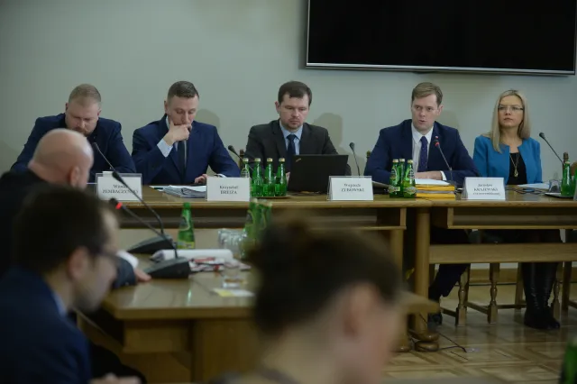 Świadek: Nie zabraniałem prowadzenia aktywnych działań wobec Amber Gold