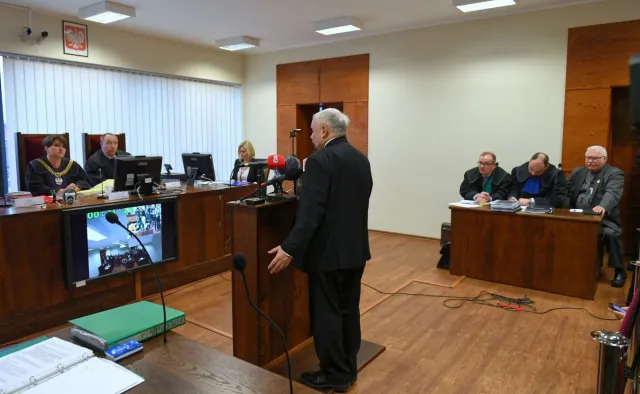 Lech Wałęsa ma przeprosić Jarosława Kaczyńskiego. Jest wyrok sądu