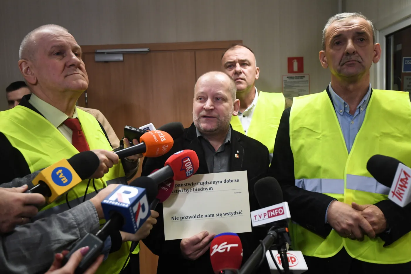 Rozmowy Zalewskiej z nauczycielami: Zdaniem minister ze strony ZNP przybyła zbyt duża liczba osób