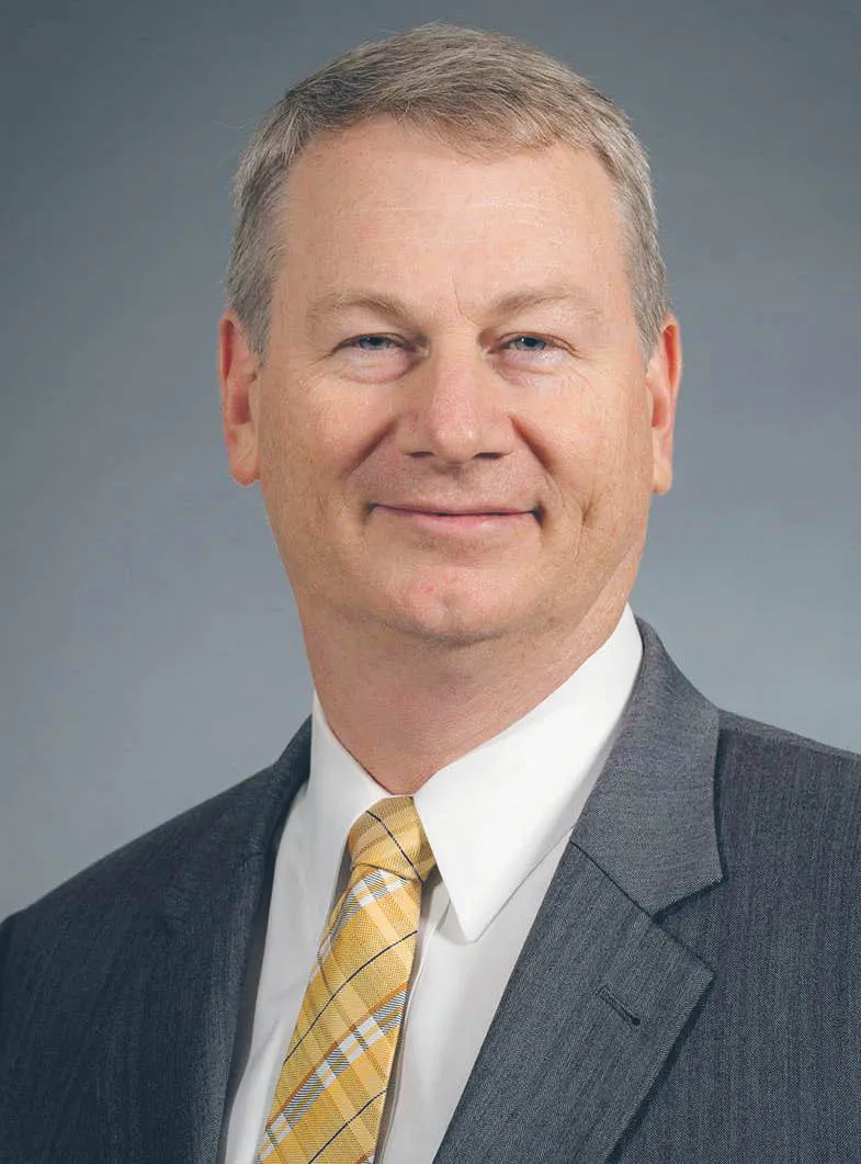 3834548-wes-kremer-wiceprezes-raytheon.jpg
