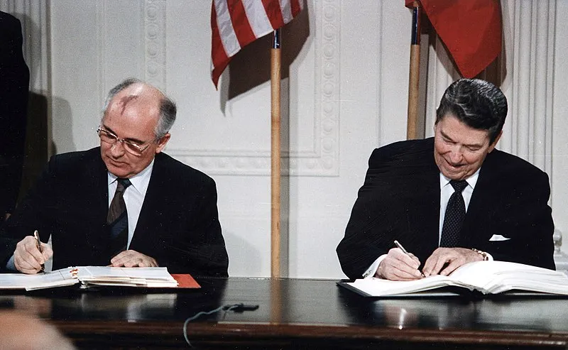 Prof. Dudek: Nie znamy pełnego kontekstu międzynarodowego wydarzeń z 1989 r.