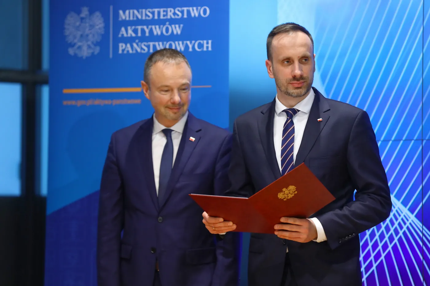 Dwaj wiceministrowie Janusz Kowalski i Tomasz Szczegielniak nie mają koronawirusa