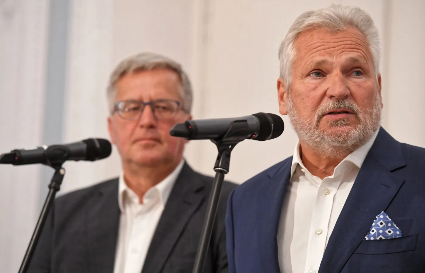 Bronisław Komorowski i Aleksander Kwaśniewski poparli kandydaturę Trzaskowskiego