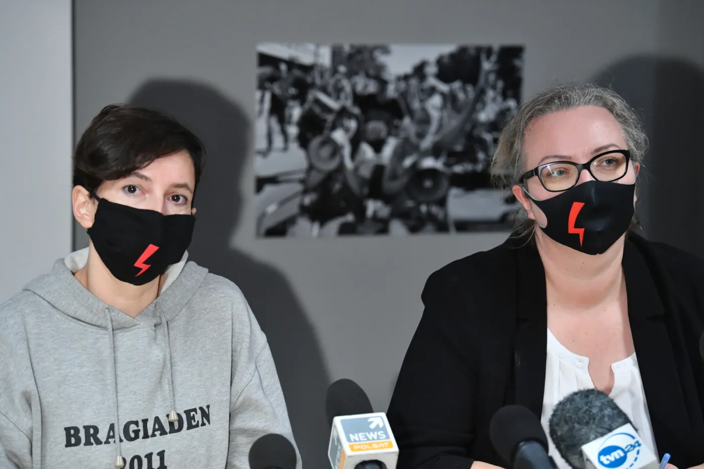 Liderki Ogólnopolskiego Strajku Kobiet Klementyna Suchanow i Marta Lempart