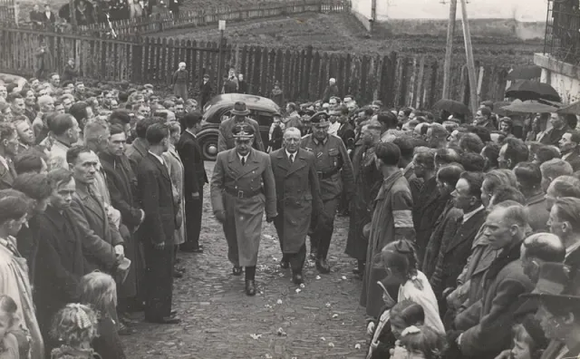 Ofiarami SS „Galizien” byli zarówno mieszkańcy Huty Pieniackiej, jak i uciekinierzy z Wołynia