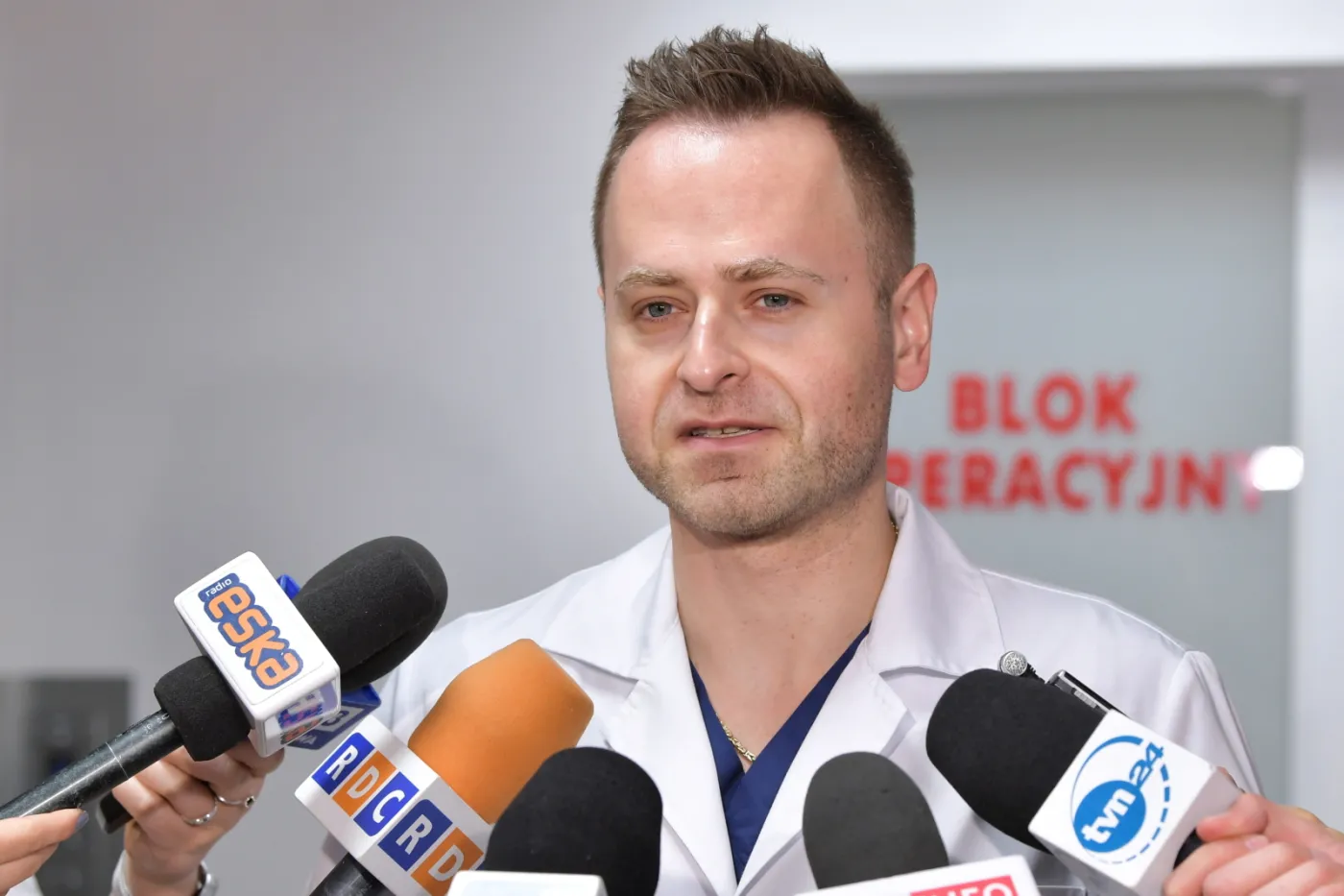 Atak na byłego prezydenta Siedlec: Stan zdrowia pozwala na odpowiadanie na pytania