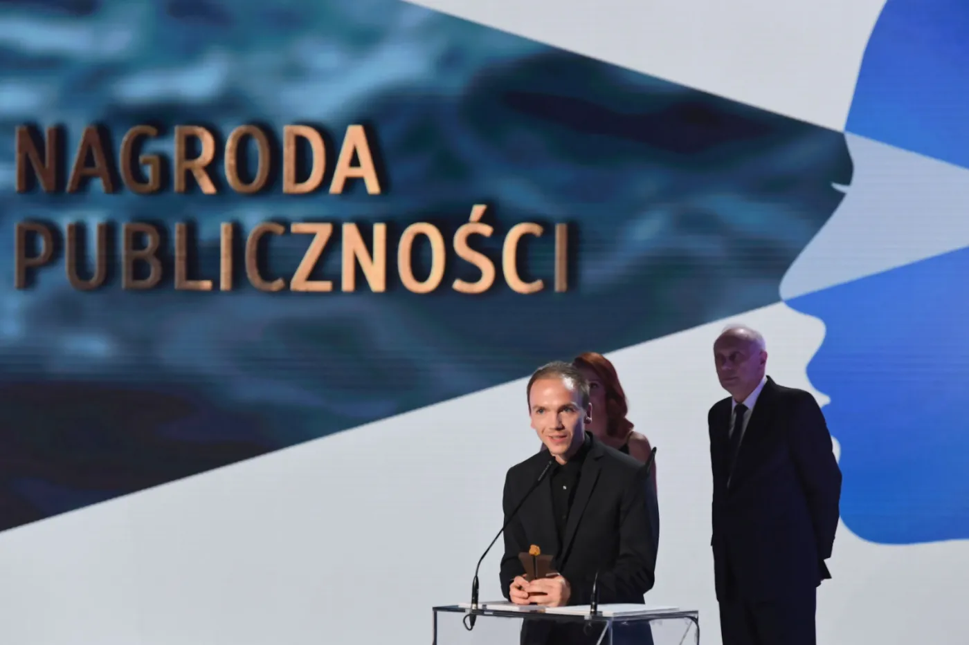 Jan Komasa z Nagrodą Publiczności za "Boże Ciało" na festiwalu filmowym w Gdyni
