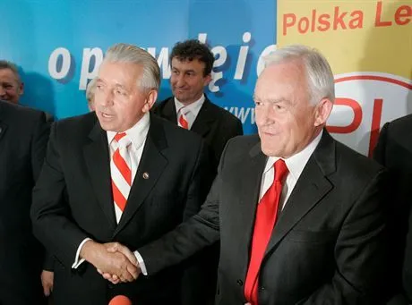 LODZLESZEK MILLER OGLOSIL ZE BEDZIE STARTOWAL W LODZI Z 1 MIEJSCA NA LISCIE SAMOOBRONY20092007FOT. MAREK SZYBKA