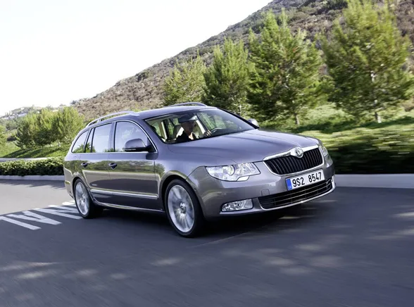 Skoda Superb kombi już za złotówki!