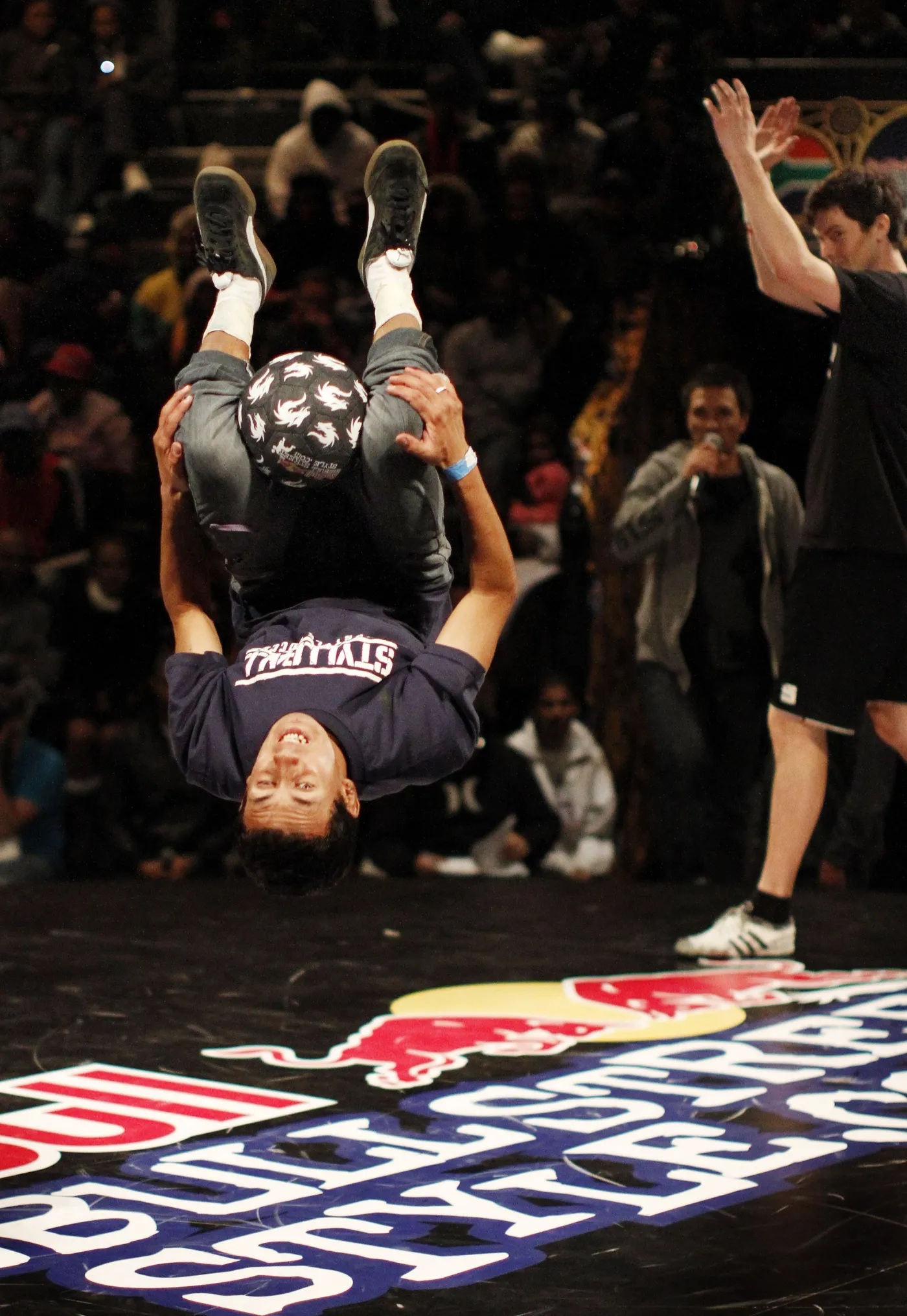 red_bull_street_sty_281378a_711601.jpg