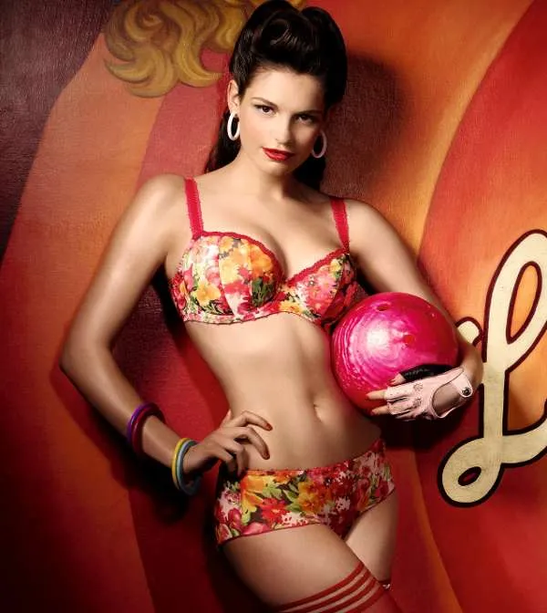 freya_summer_stanik_284469a_779012.jpg