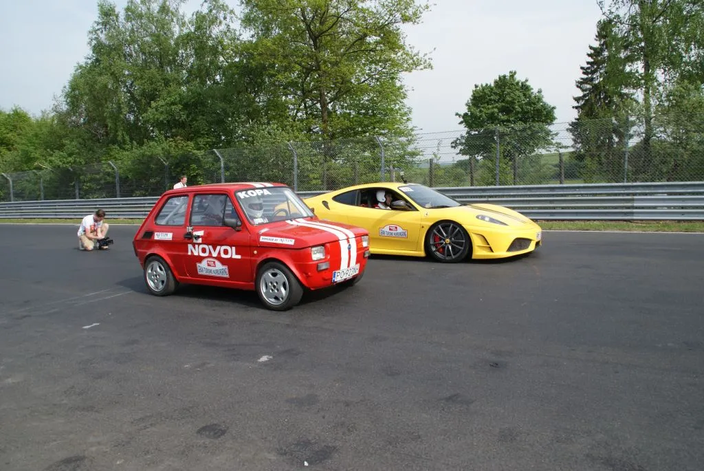 Maluch kontra Ferrari. Zaskakujący finał