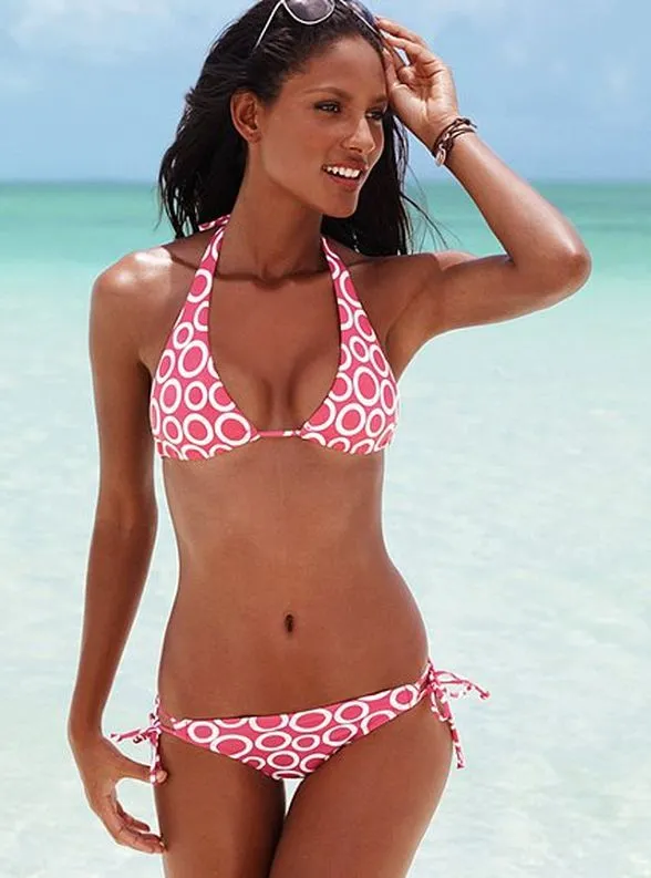 victoria_s_secret_s_272036a_497751.jpg