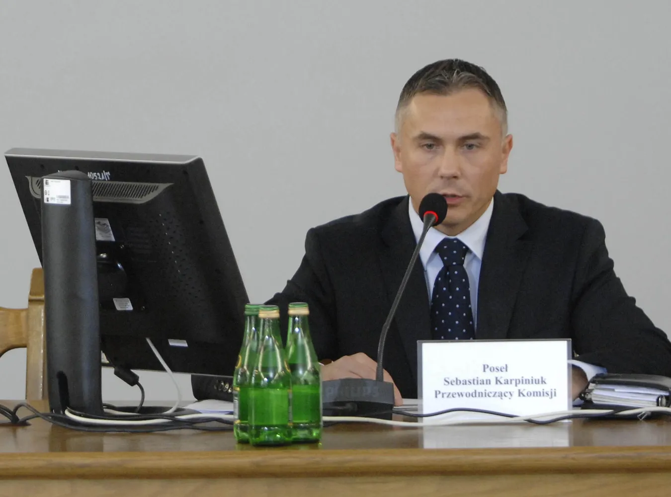 Karpiniuk i jego komputer dają posłom głos