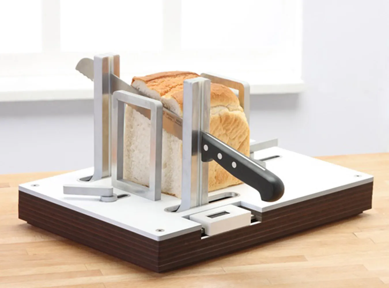 fr_brunch_bread_sli_157982a_1037822.jpg