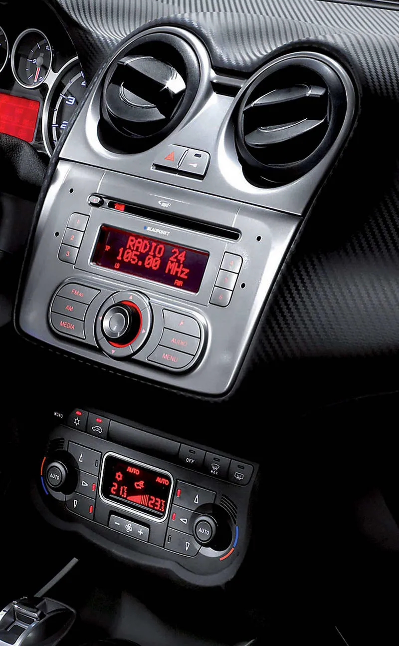 fr_alfa_romeo_mito_7_84467a_255586.jpg