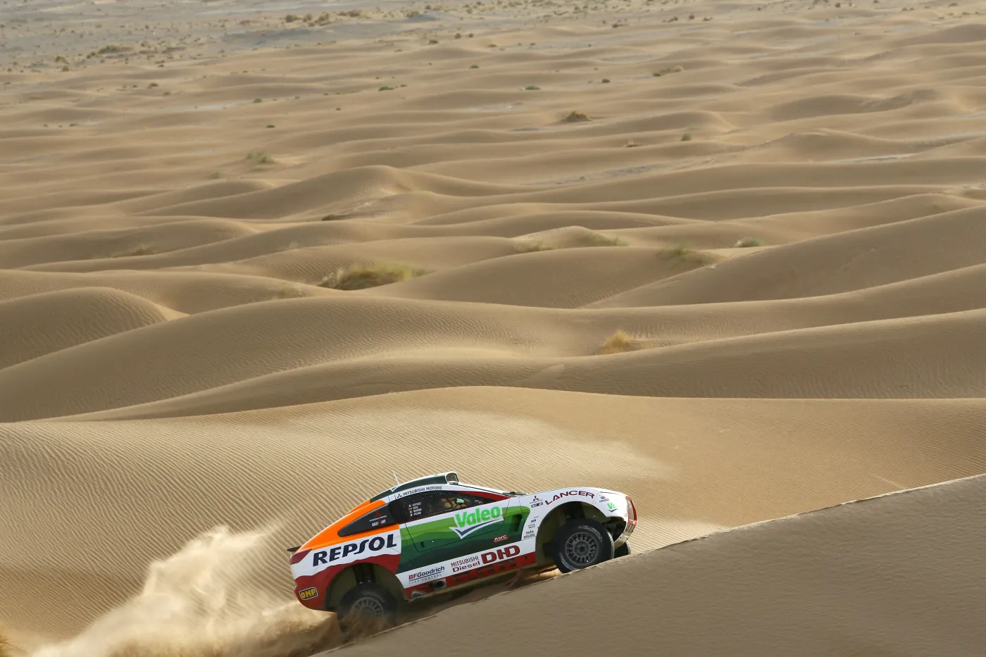 motorsport_mitsubis_127937a_627038.jpg