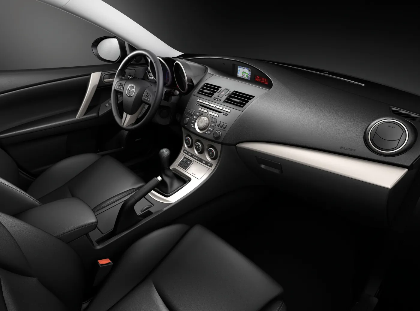 fr_mazda3_interior1_140110a_812366.jpg