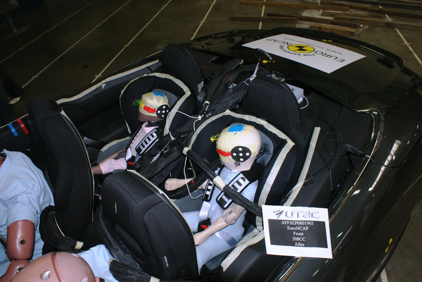 fr_peugeot_308cc_cr_141050a_834878.jpg
