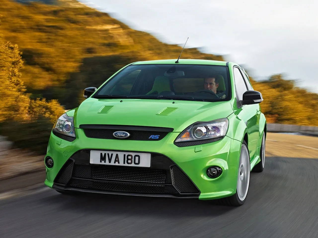 fr_2009_ford_focus_161887a_1253341.jpg