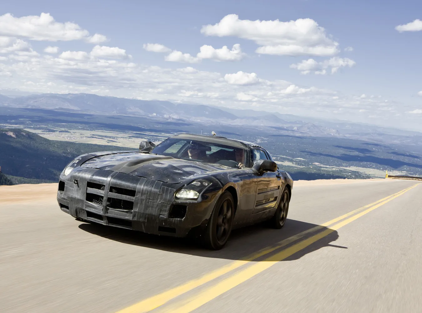 fr_mercedes_amg_01_174596a_1175260.jpg