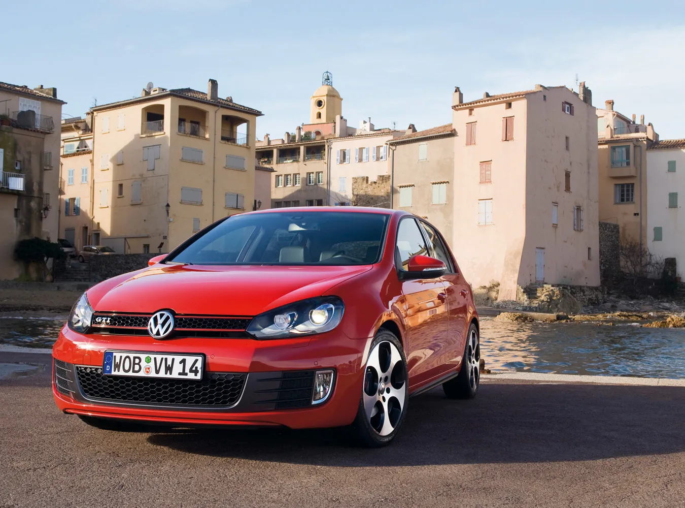 volkswagen_golf_gti_192382a_1233033.jpg