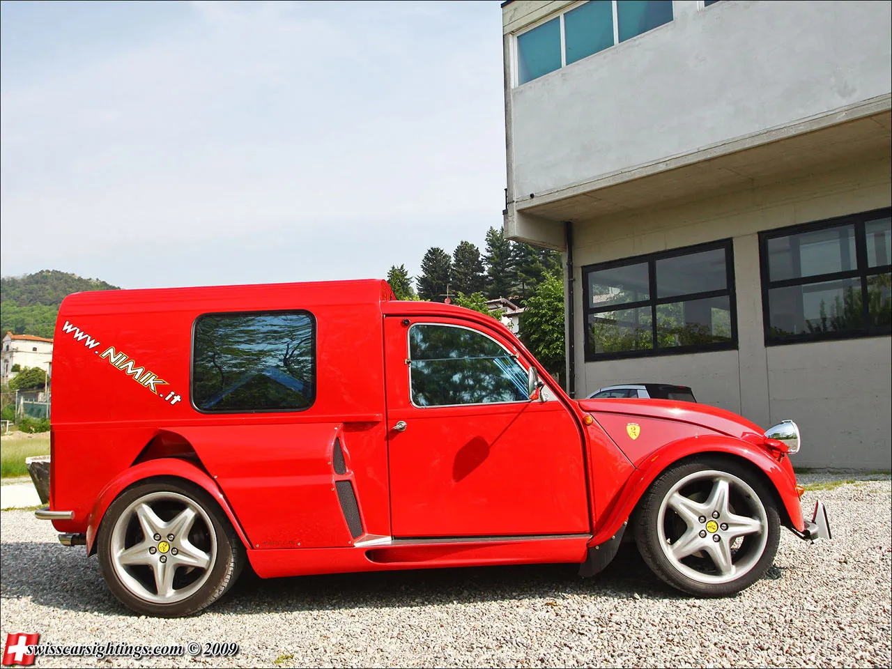 fr_citroen_2cv_f355_206056a_1233865.jpg