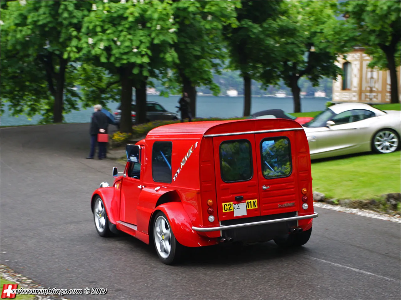 fr_citroen_2cv_f355_206066a_1234287.jpg