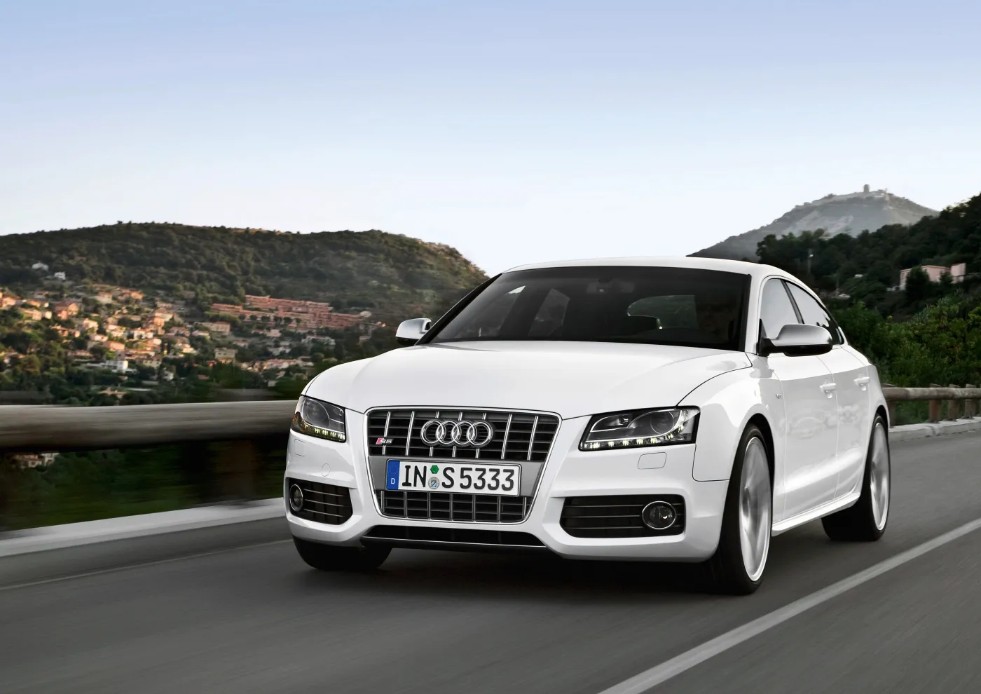 audi_s5_sportback_f_241959a_855524.jpg