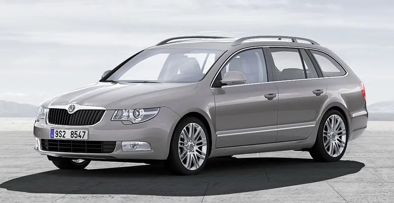 fr_skoda_superb_est_245709a_959110.jpg