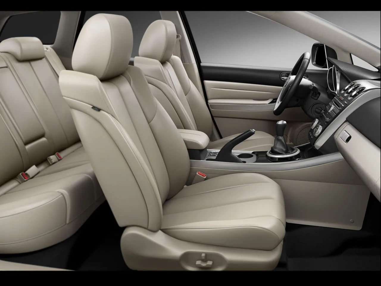 fr_mazdacx_7fl_inte_248344a_1025230.jpg