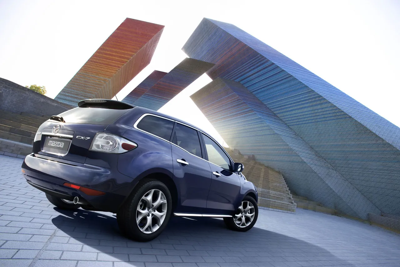 fr_mazdacx_7fl_stil_248348a_1025592.jpg
