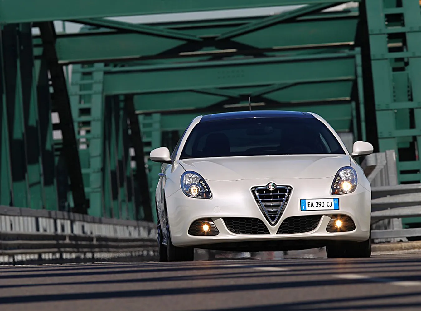 100413_ar_giulietta_279890a_643635.jpg