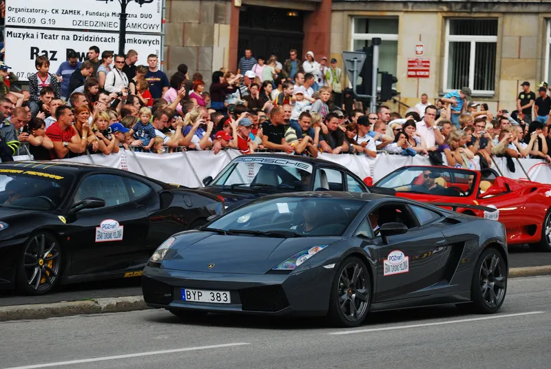 lamborghini_gallardo_lp_560_1464221.jpg