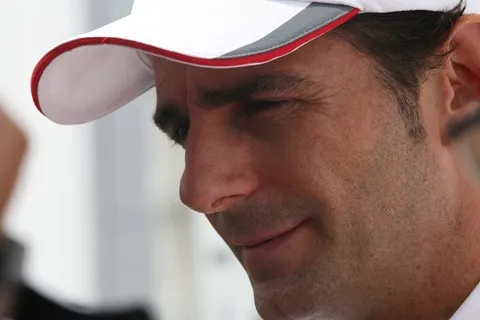 pirelli_de_la_rosa_portrait_1561366.jpg