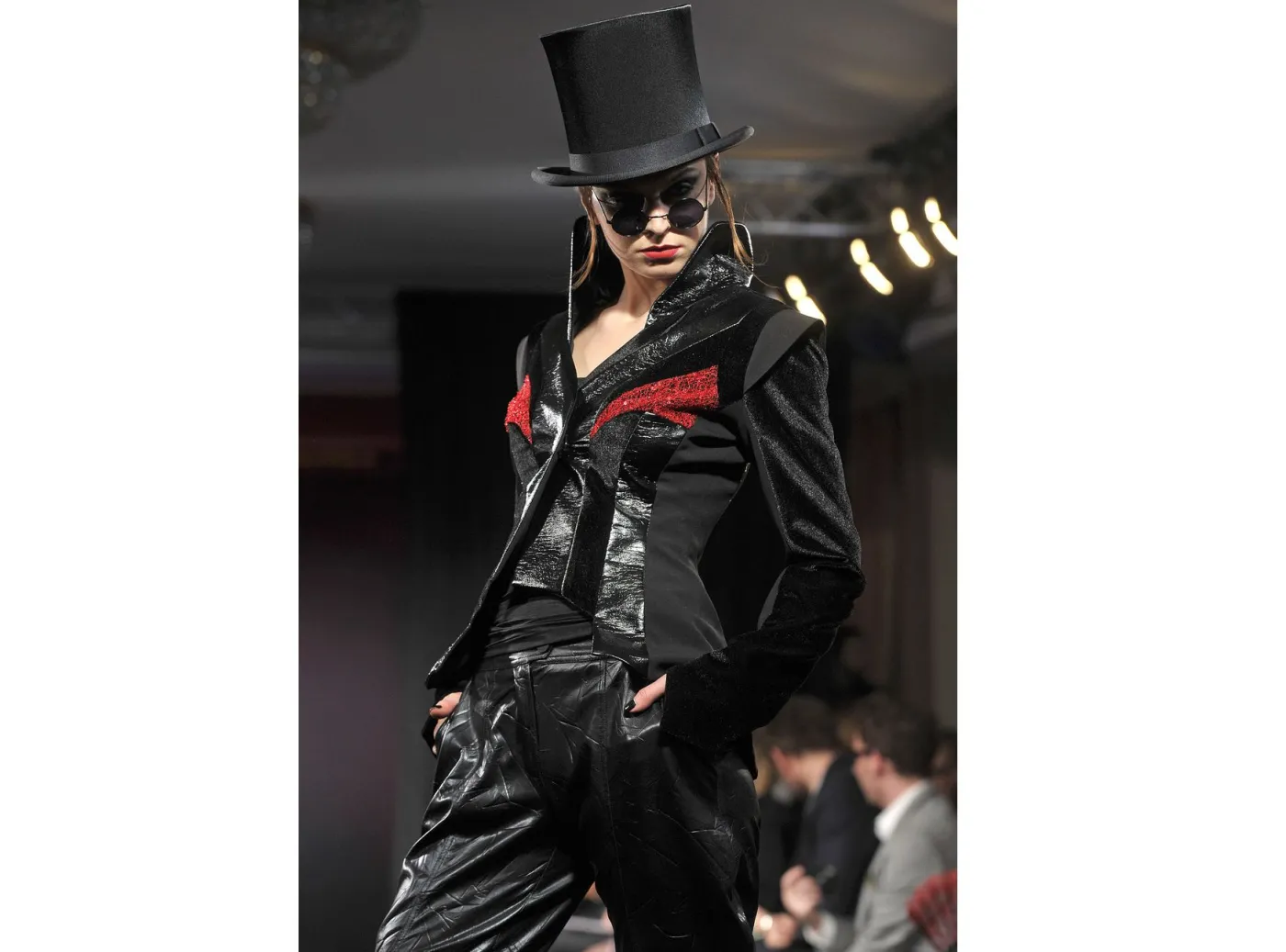1774111-akpa20110124-minge-paryz-6533.jpg