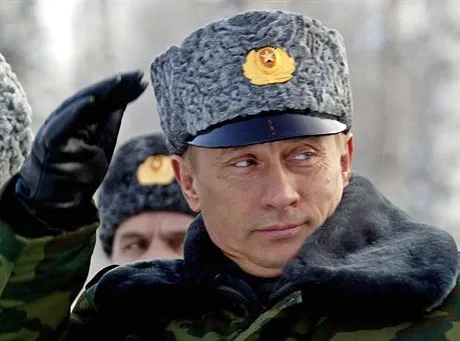 File photo shows Russian President Vladimir Putin R watching a launch,18 February 2004 at the Artic cosmodrome in Plesetsk. Russia has frozen its participation in a key arms control treaty that limits the deployment of military forces in Europe, the Kremlin announced 14 July 2007. President Vladimir Putin signed a decree halting Russias application of the 1990 Conventional Forces in Europe CFE arms control treaty due to exceptional circumstances ... broaching on the security of the Russian Federation, the statement said.   AFP PHOTO  MAXIM MARMUR