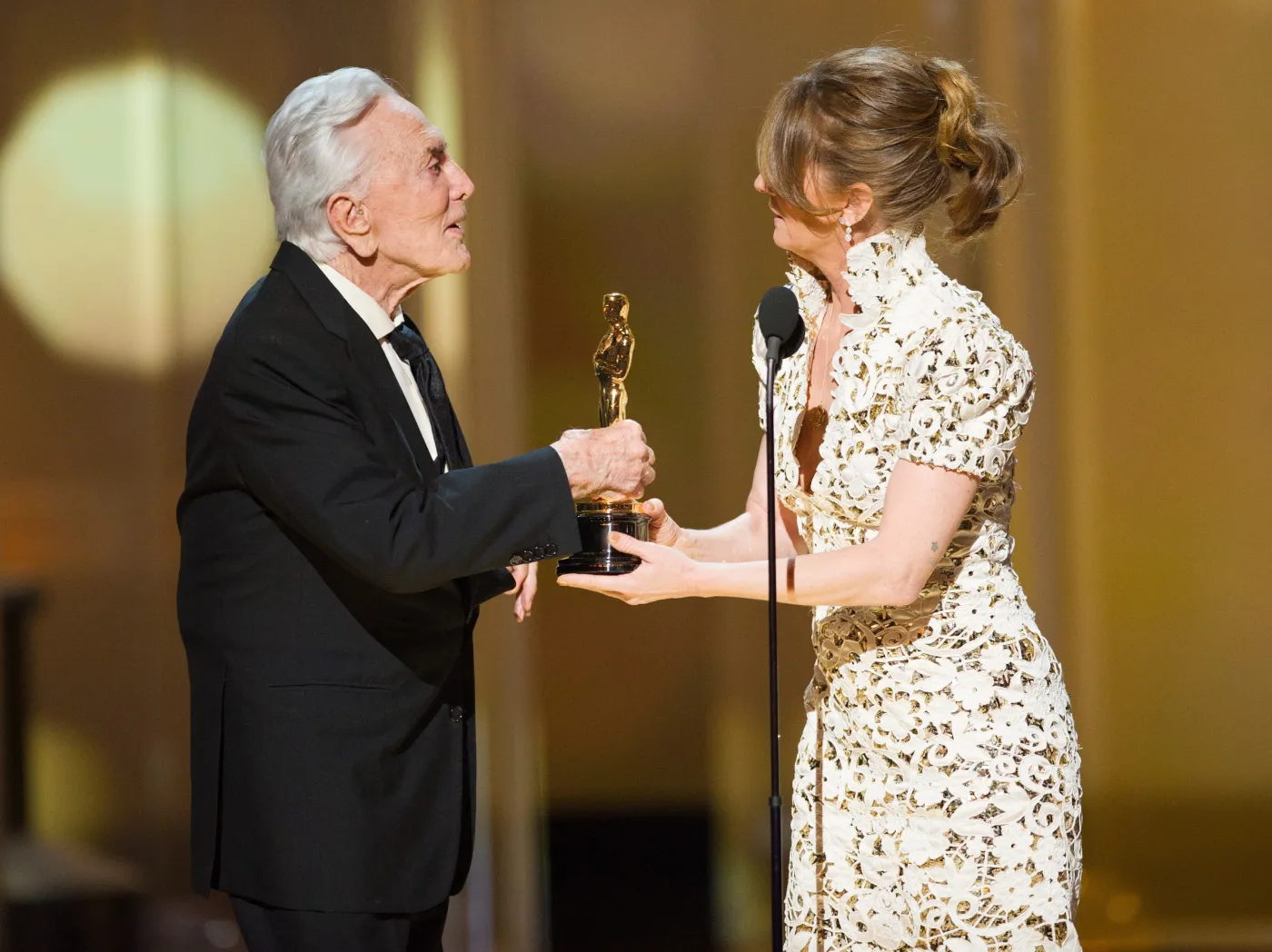 1843517-mellisa-leo-i-kirk-douglas.jpg