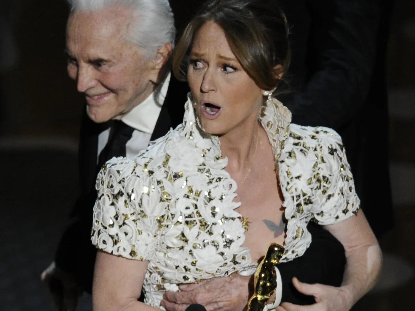 1843866-kirk-douglas-i-melissa-leo.jpg
