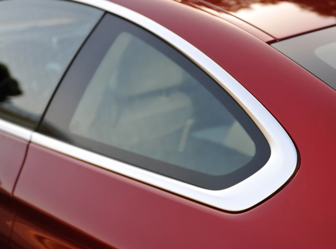 1892973-bmw-serii-6-p90071200-highres.jpg