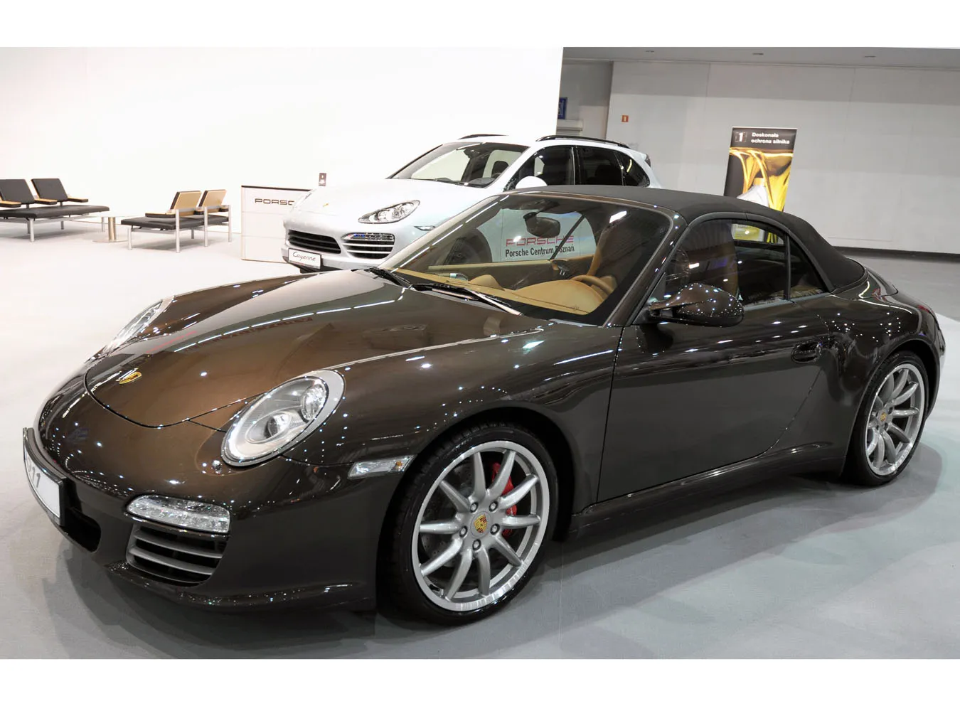 1912036-porsche-911-cabrio-1-poznan.jpg